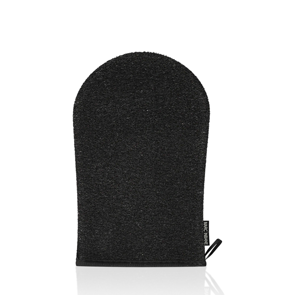 Marc Inbane Exfoliating Glove – svart exfolieringshandske i textil för hudpeeling och förberedelse inför brun utan sol
